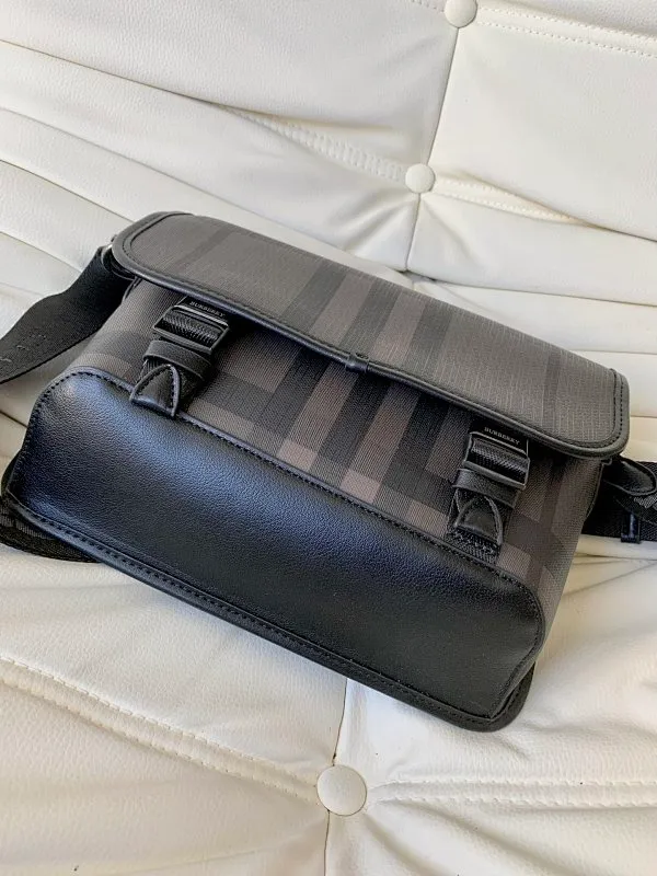 All categories Burberry men's bag (Burbrry) Burberry 2820