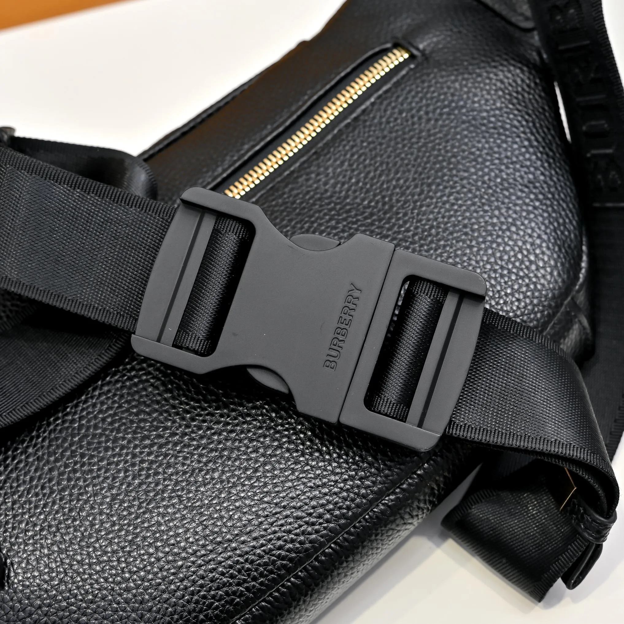 All categories Burberry men's bag (Burbrry) Burberry 2918