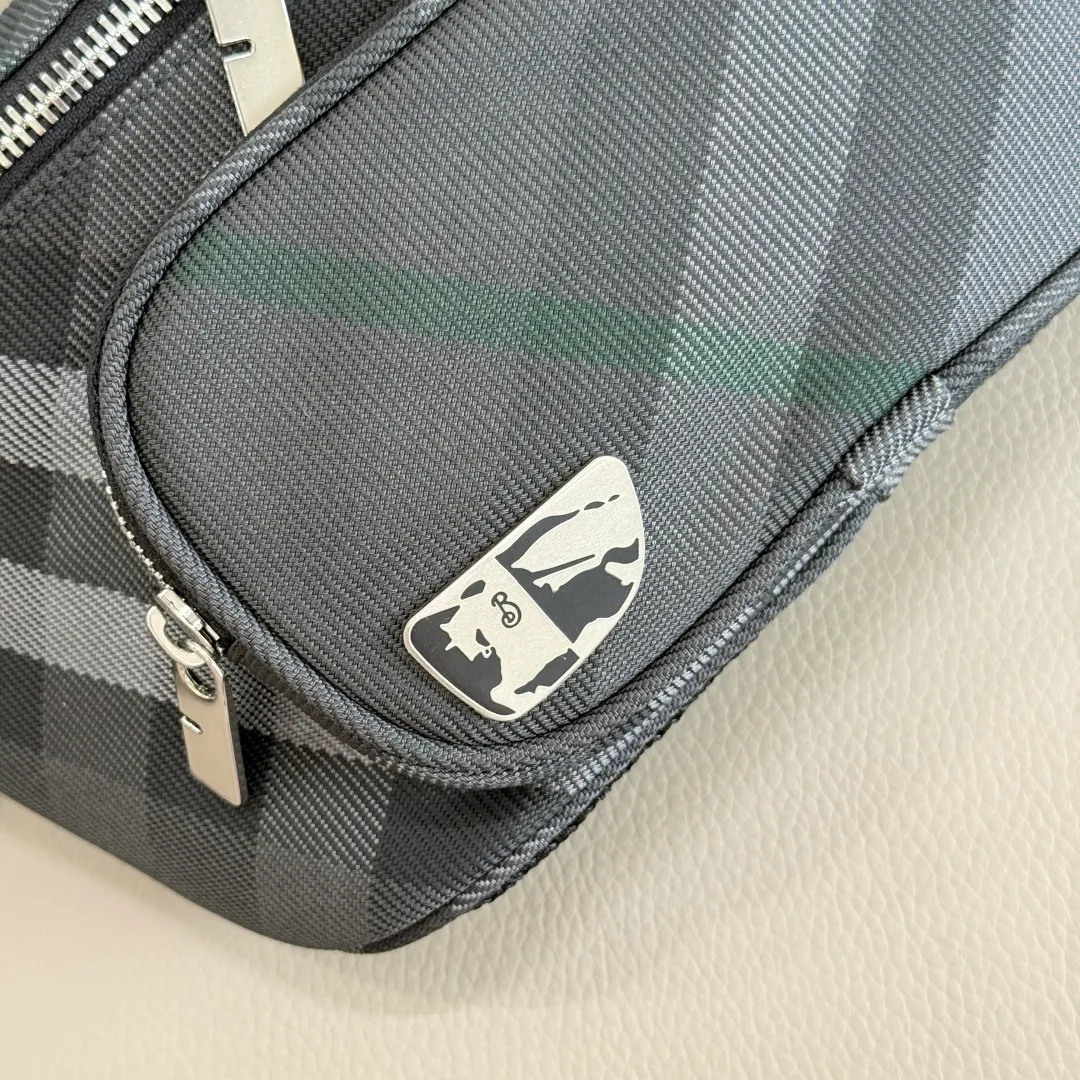 All Categories Burberry Men's Bag (Burbrry) Burberry Special 3561
