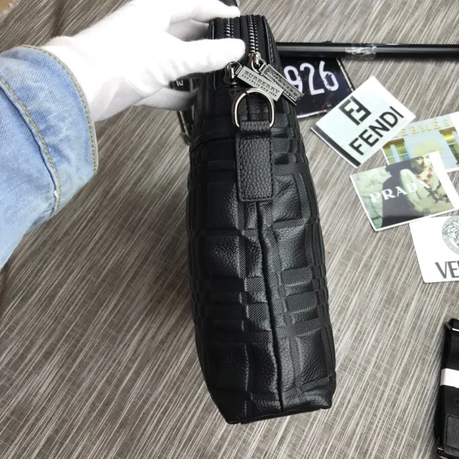 All Categories 💚 Top Version Men's Bags 💚 Burberry 2022 Official New Burberry Cowhide Briefcase Wholesale 58002200 High Quality Specifications: 38-28-7CM