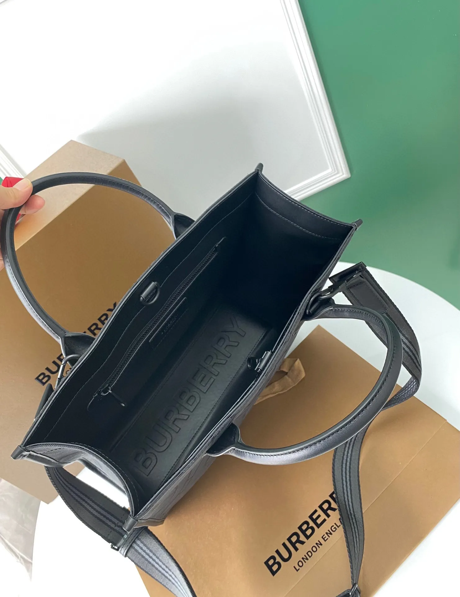 All Categories 💚 Top Version Men’s Bags 💚 Burberry 2023 New Burberry Handbags