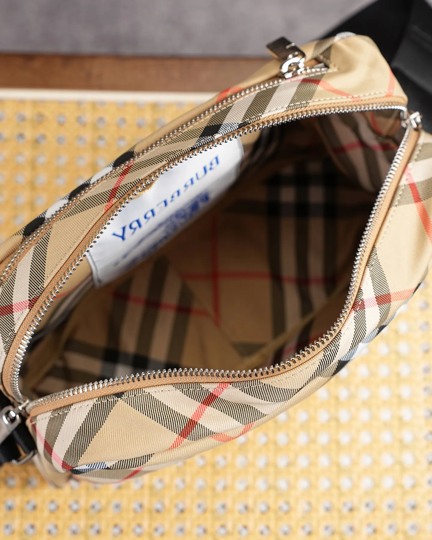 All categories Burberry men's bag (Burbrry) Burberry 8385