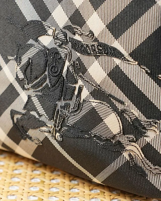 All categories Burberry men's bag (Burbrry) Burberry 8385