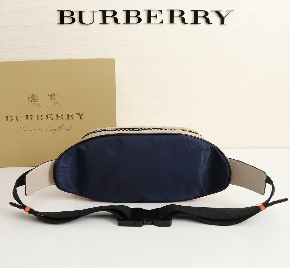 All categories Burberry men's bags (Burbrry) Burberry, 886