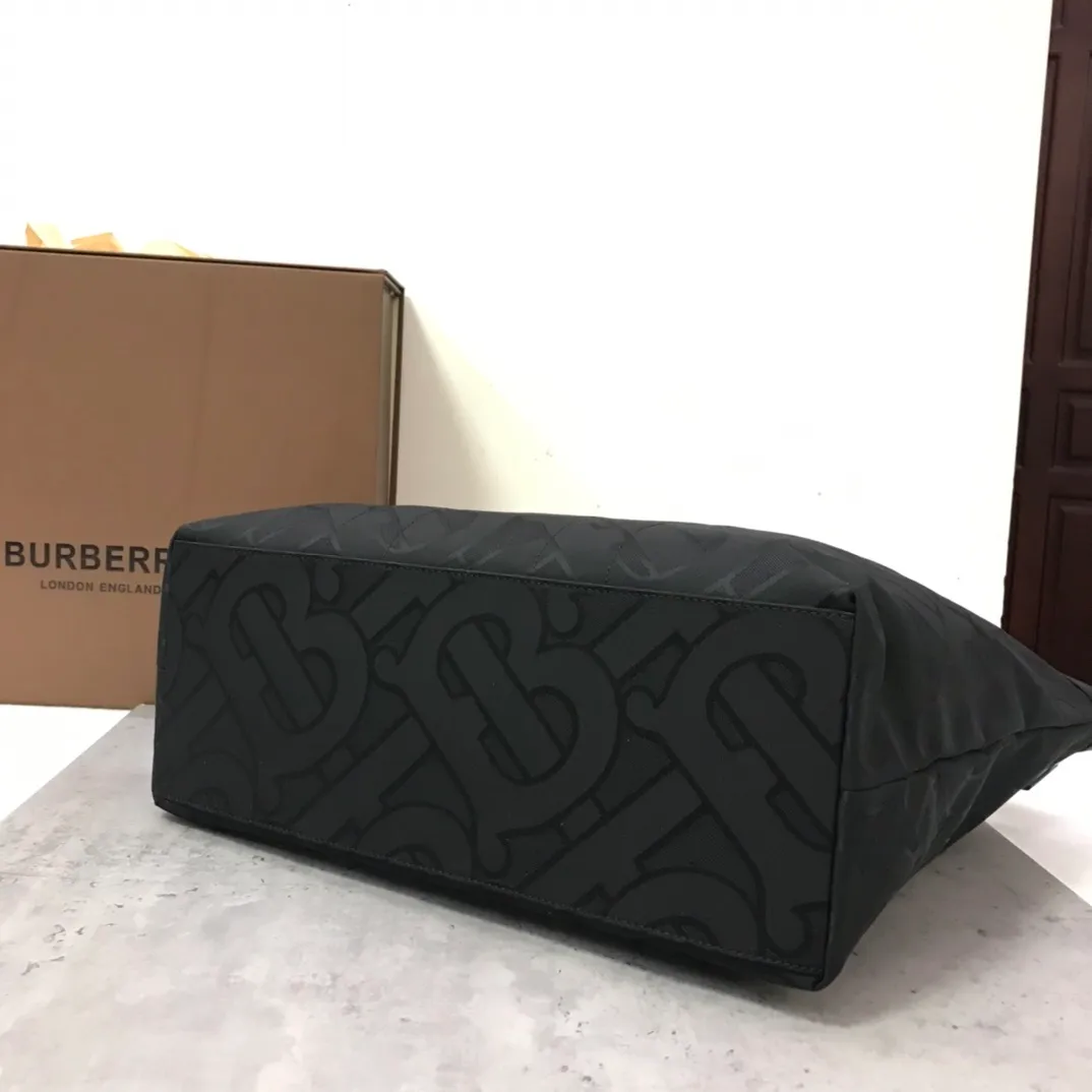 All Categories 💚 Top Version Men’s Bags 💚 Burberry 2023 New Burberry Briefcase