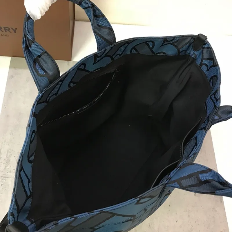 All Categories 💚 Top Version Men’s Bags 💚 Burberry 2023 New Burberry Briefcase