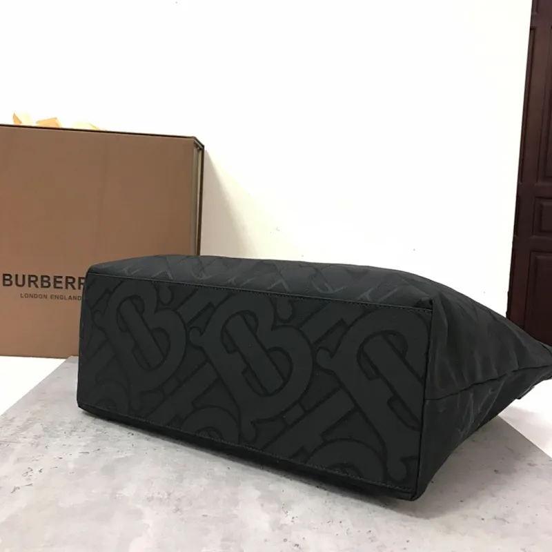 All Categories 💚 Top Version Men’s Bags 💚 Burberry 2023 New Burberry Briefcase