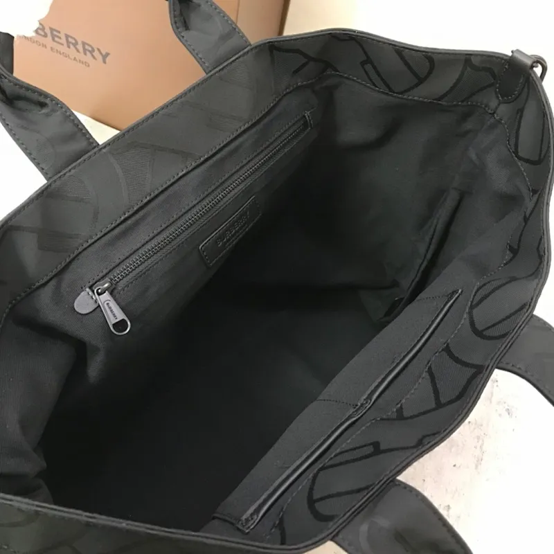 All Categories 💚 Top Version Men’s Bags 💚 Burberry 2023 New Burberry Briefcase