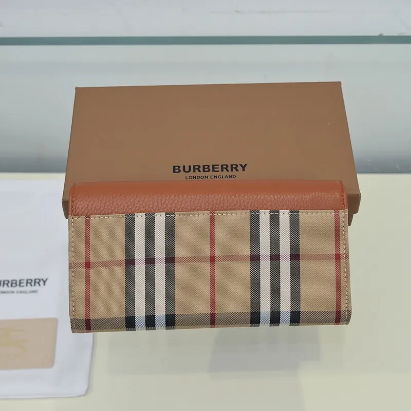 All Categories Burberry Wallet Burberry 1183