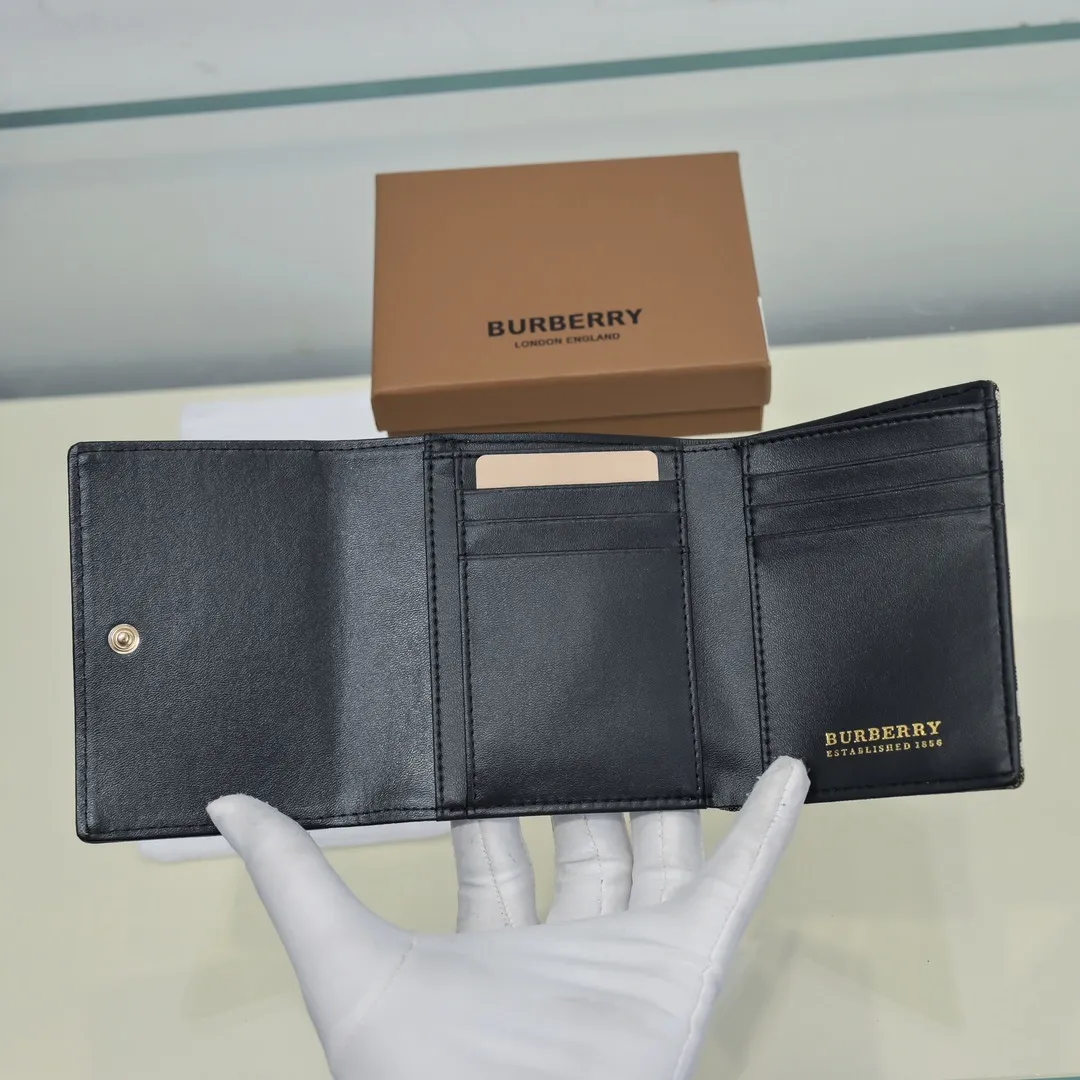 All categories Burberry wallet (Burberry) Burberry 1180