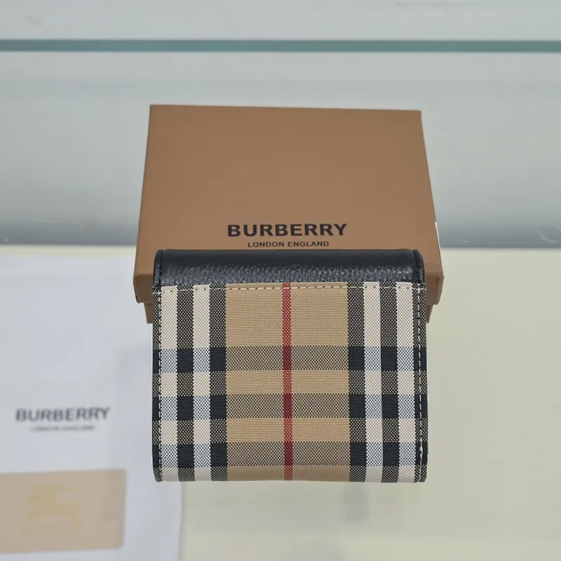 All categories Burberry wallet (Burberry) Burberry 1180