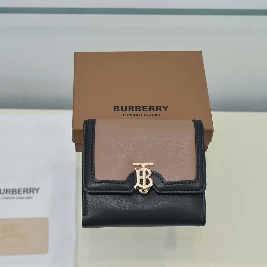All categories Burberry wallet (Burberry) Burberry 8549