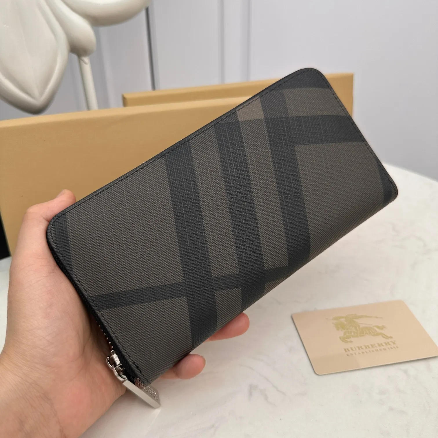 All categories Burberry wallet (Burberry) Burberry 666040