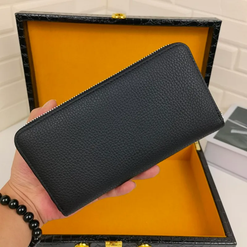 All categories Burberry wallet (Burberry) Burberry 666028