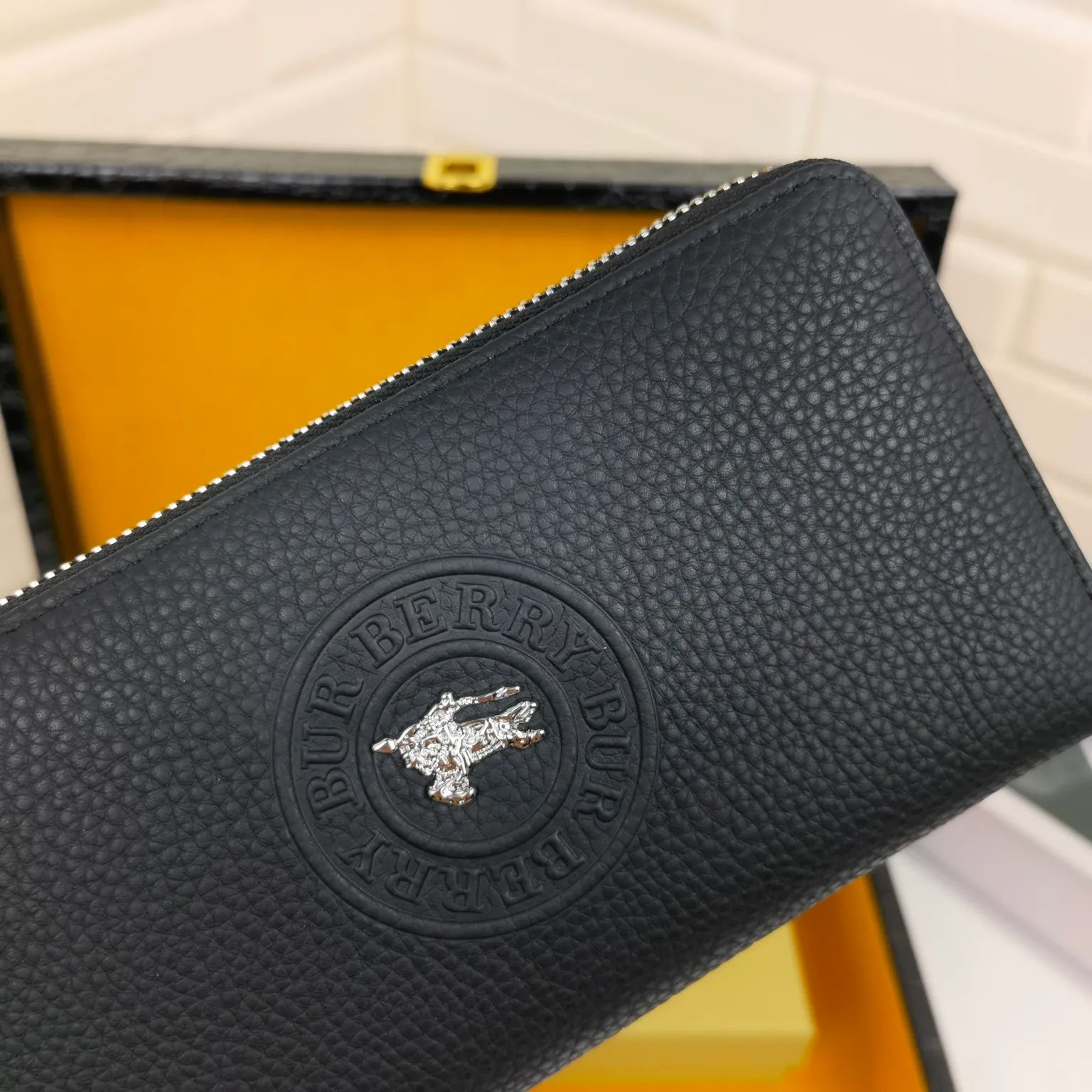 All categories Burberry wallet (Burberry) Burberry 666028