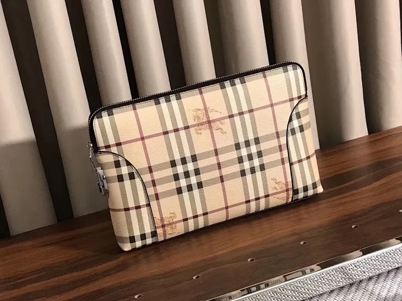 All categories Burberry wallet (Burberry) Burberry 811-5