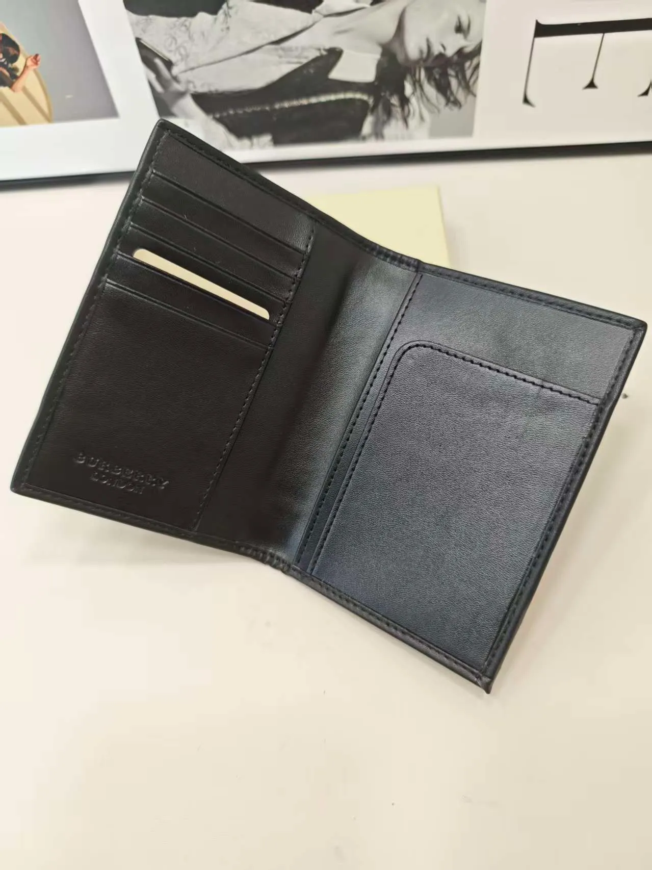All categories Burberry wallet (Burberry) Burberry 8640