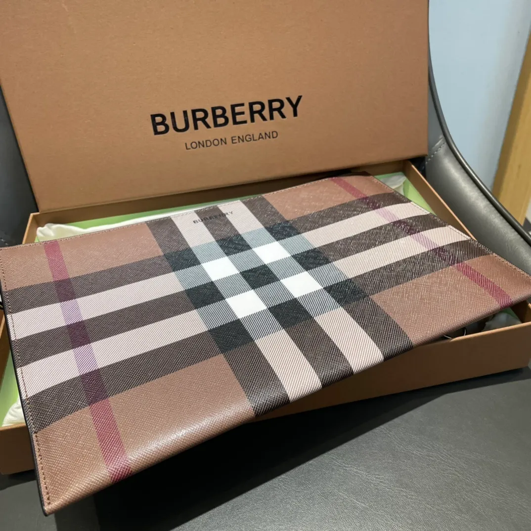 All Categories Burberry Wallet Burberry 3919