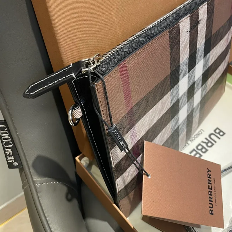 All Categories Burberry Wallet Burberry 3919