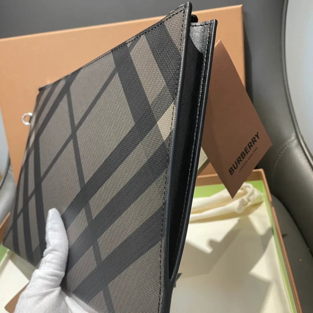 All Categories Burberry Wallet Burberry 3919