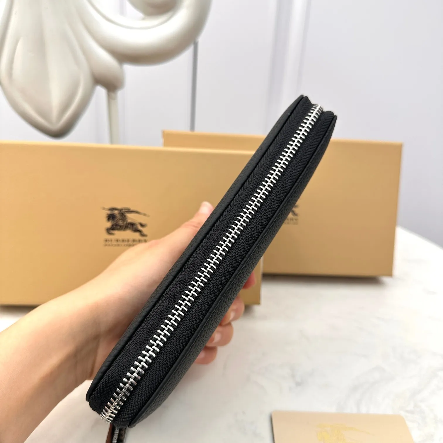 All categories Burberry wallet (Burberry) Burberry 666028