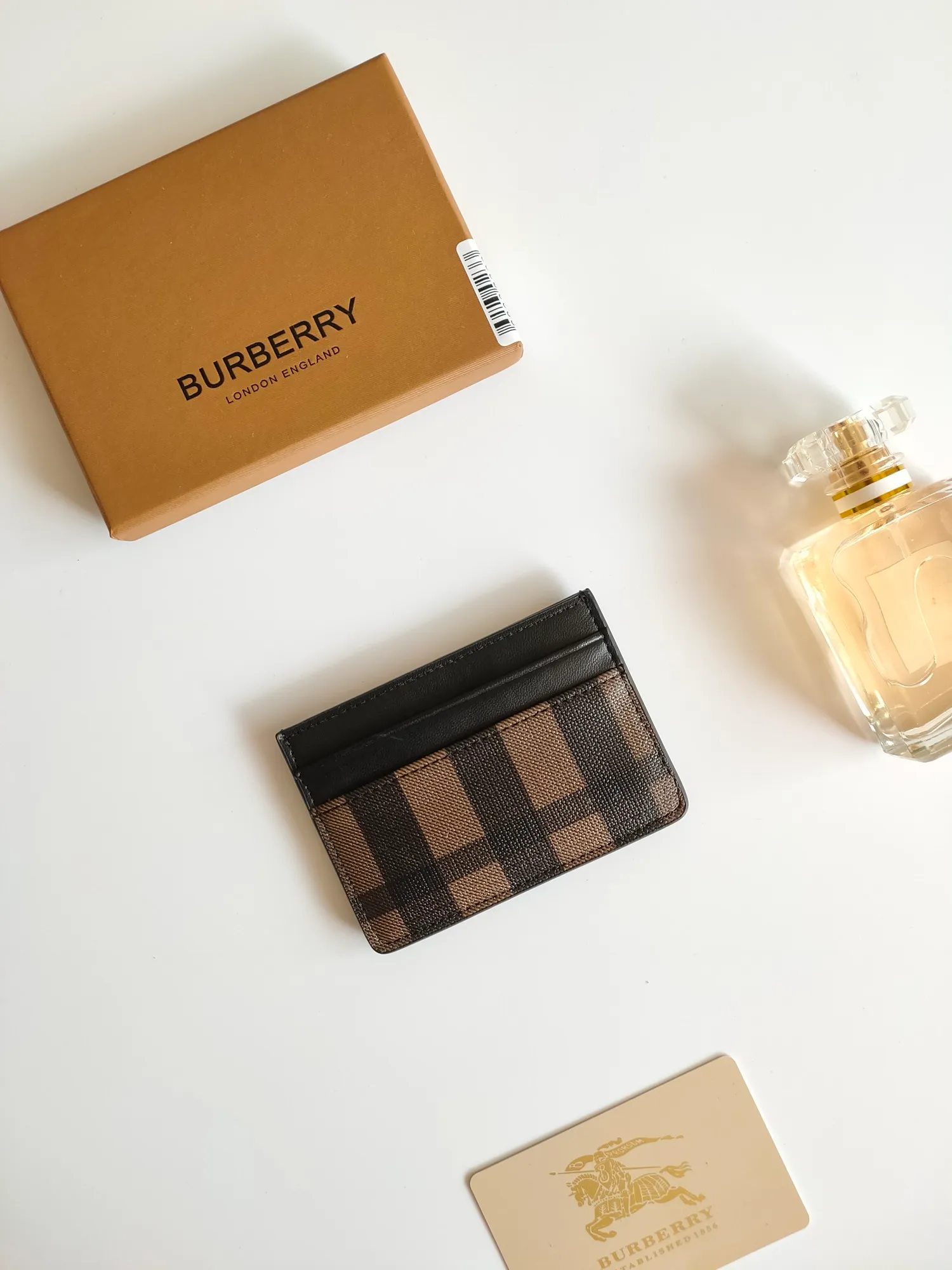 All categories Burberry wallet (Burberry) Burberry 8054