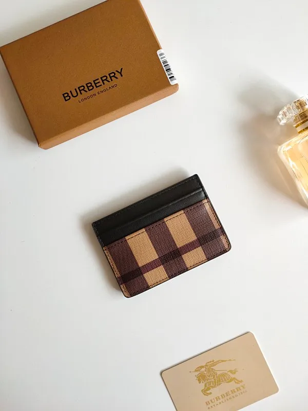 All categories Burberry wallet (Burberry) Burberry 8054
