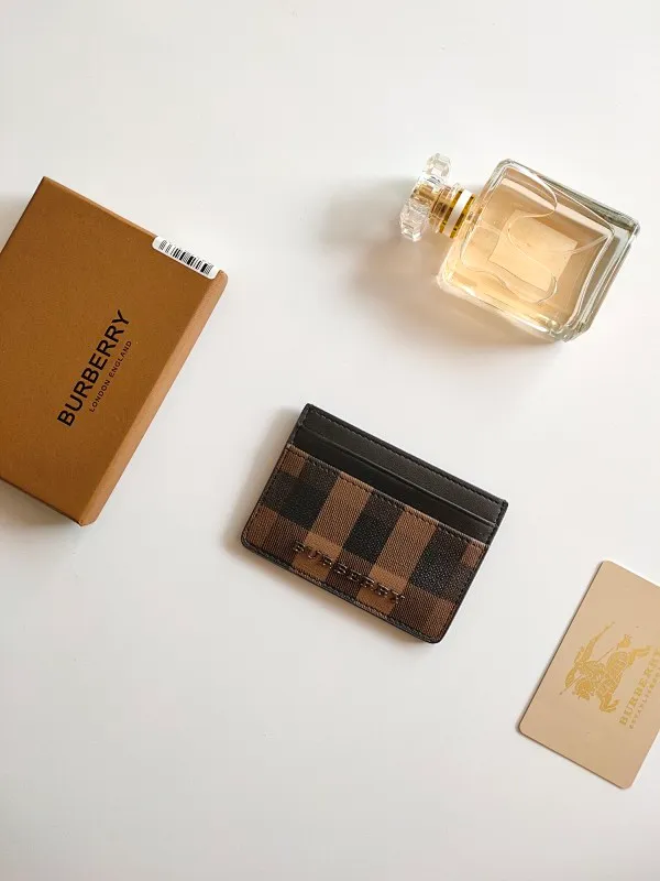 All categories Burberry wallet (Burberry) Burberry 8054