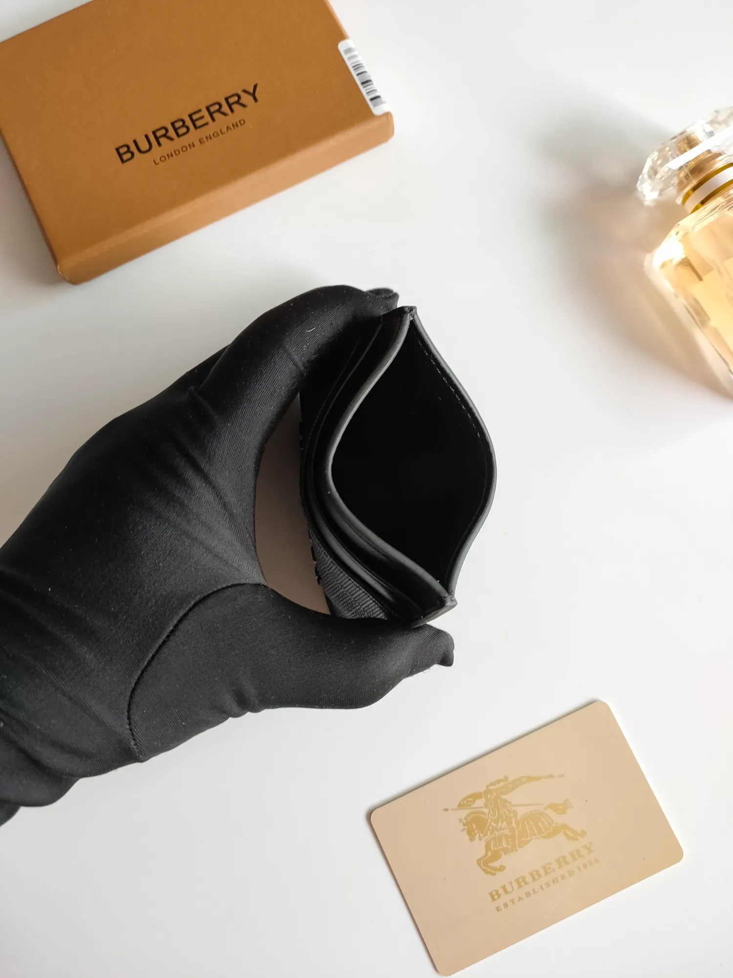 All categories Burberry wallet (Burberry) Burberry 8054