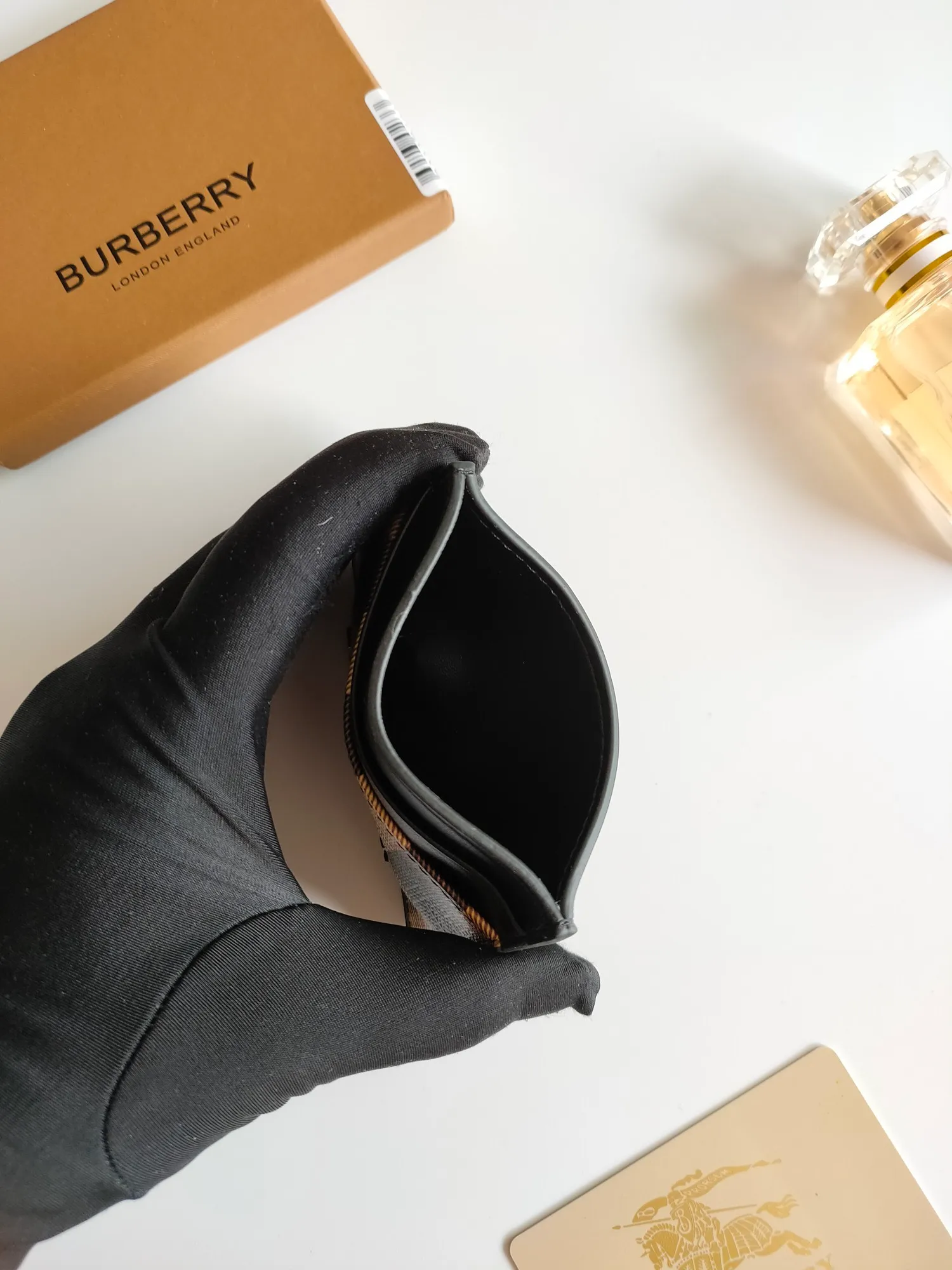 All categories Burberry wallet (Burberry) Burberry 8054