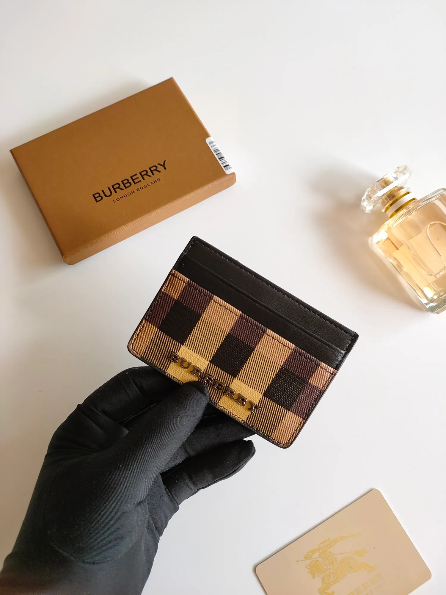 All categories Burberry wallet (Burberry) Burberry 8054