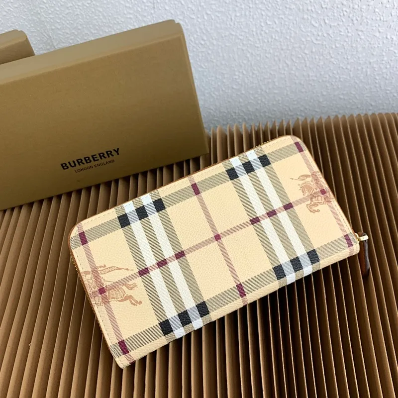 All categories Burberry wallet (Burberry) Burberry 4811