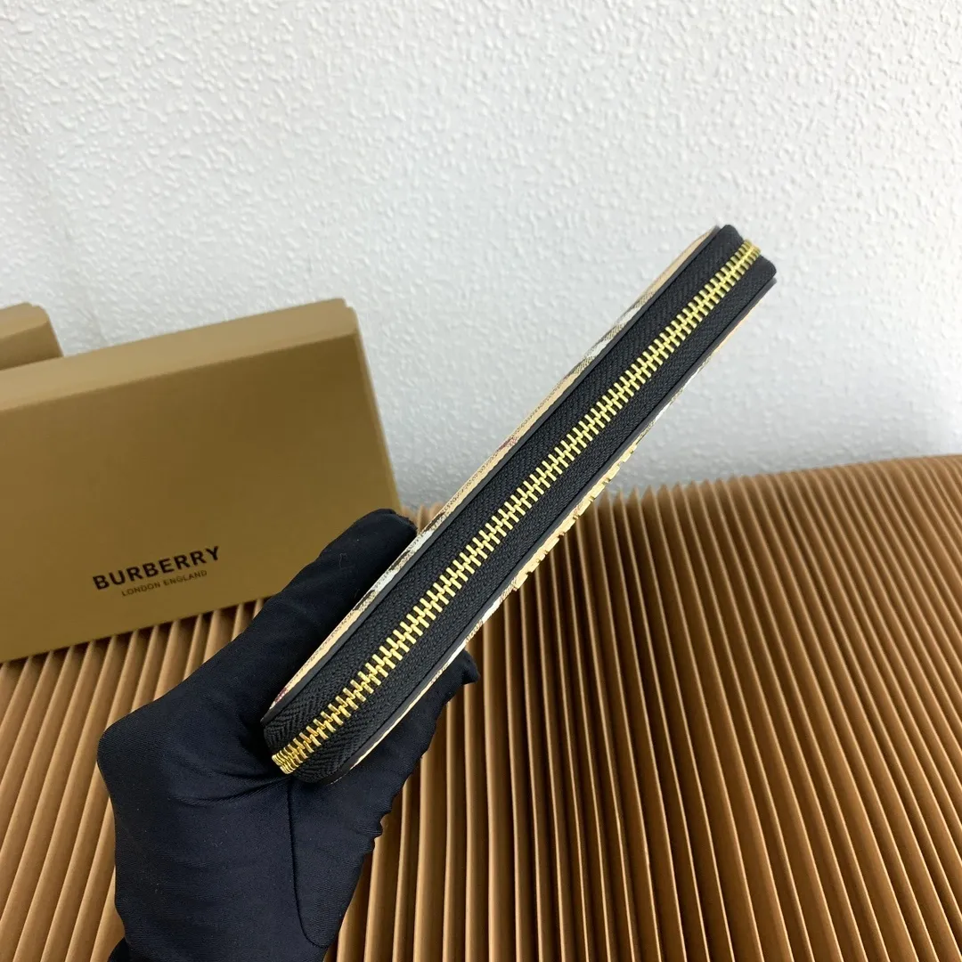 All categories Burberry wallet (Burberry) Burberry 4811