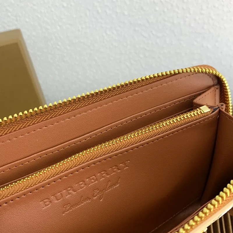 All categories Burberry wallet (Burberry) Burberry 4811