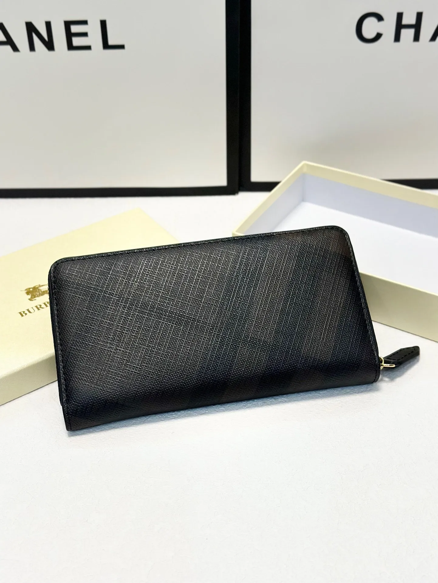 All categories Burberry wallet (Burberry) Burberry 124