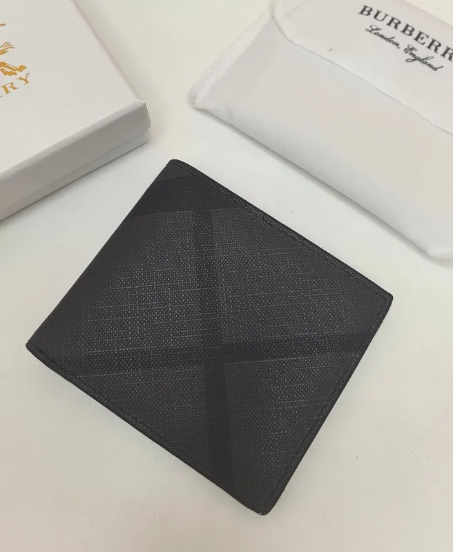 All categories Burberry wallet (Burberry) Burberry 529-1