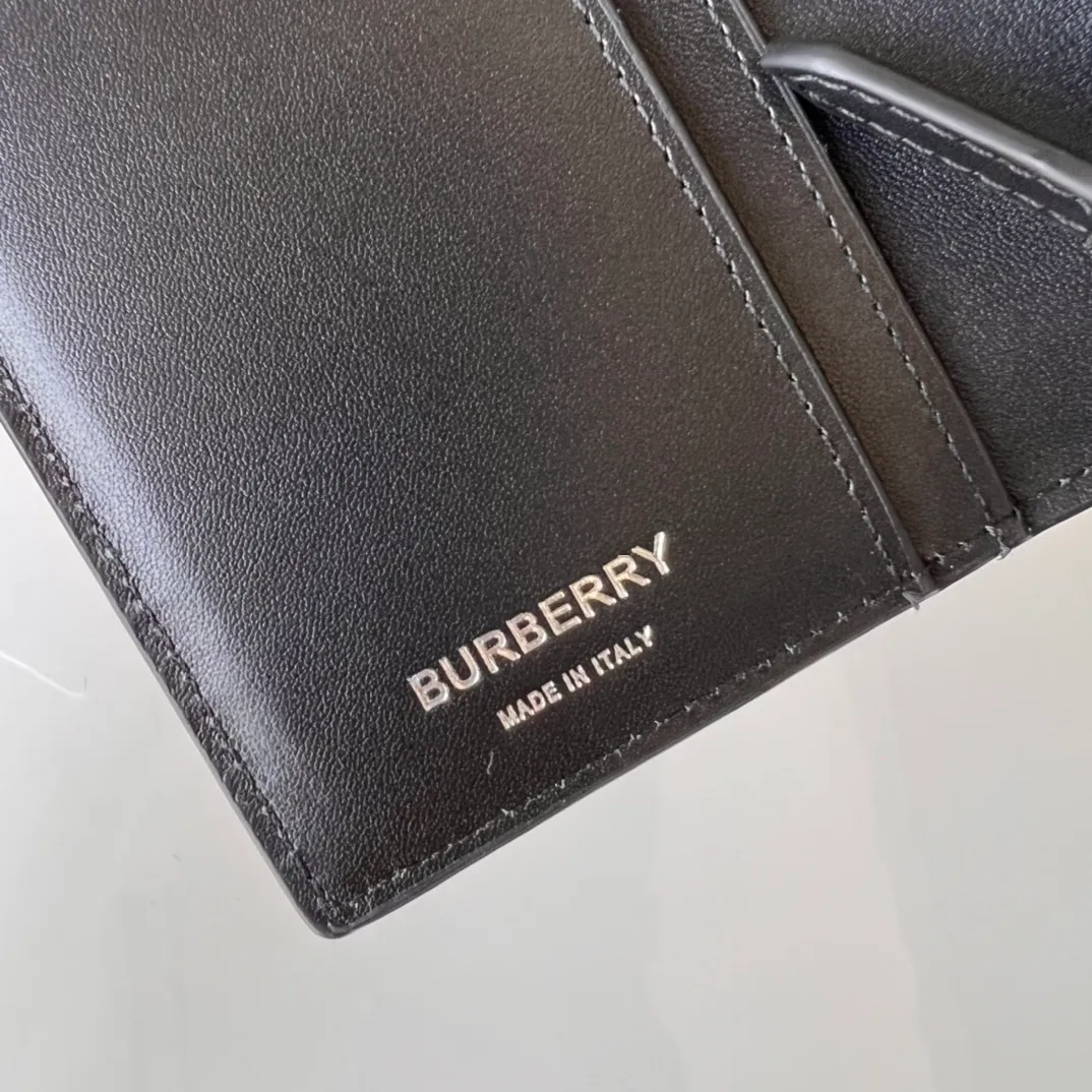 All categories Burberry wallet (Burberry) Burberry 80548501