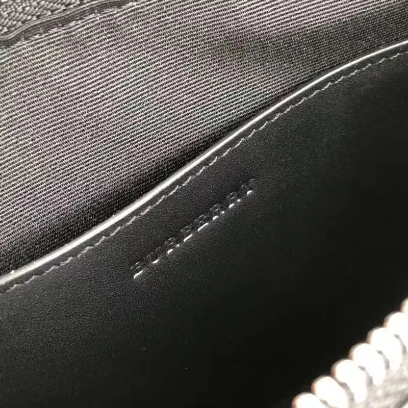 All Categories Burberry Wallet Burberry F0150