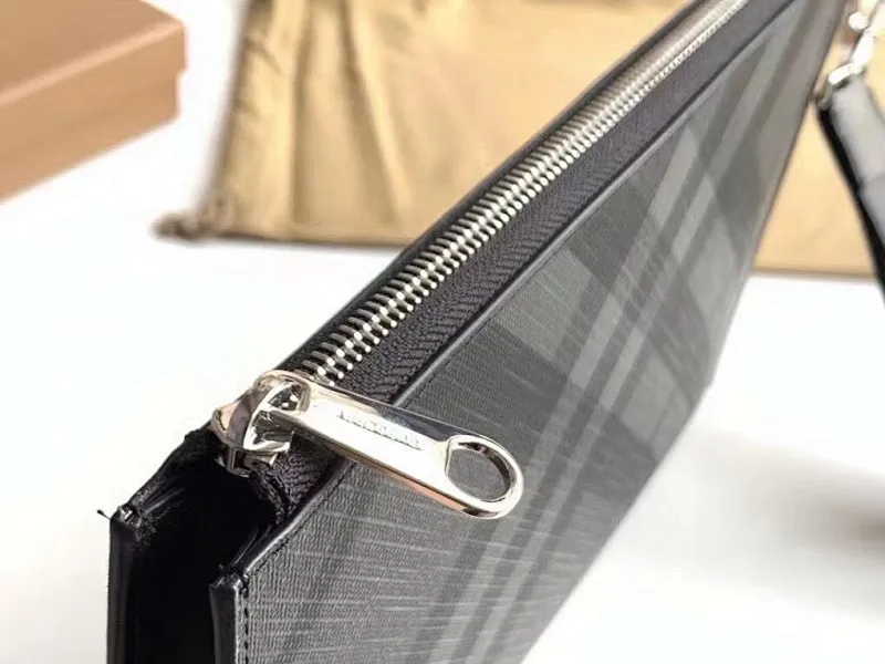 All Categories Burberry Wallet Burberry F0150
