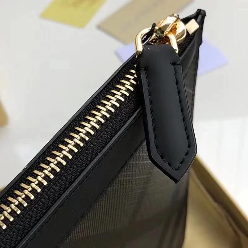 All Categories Burberry Wallet Burberry F0150