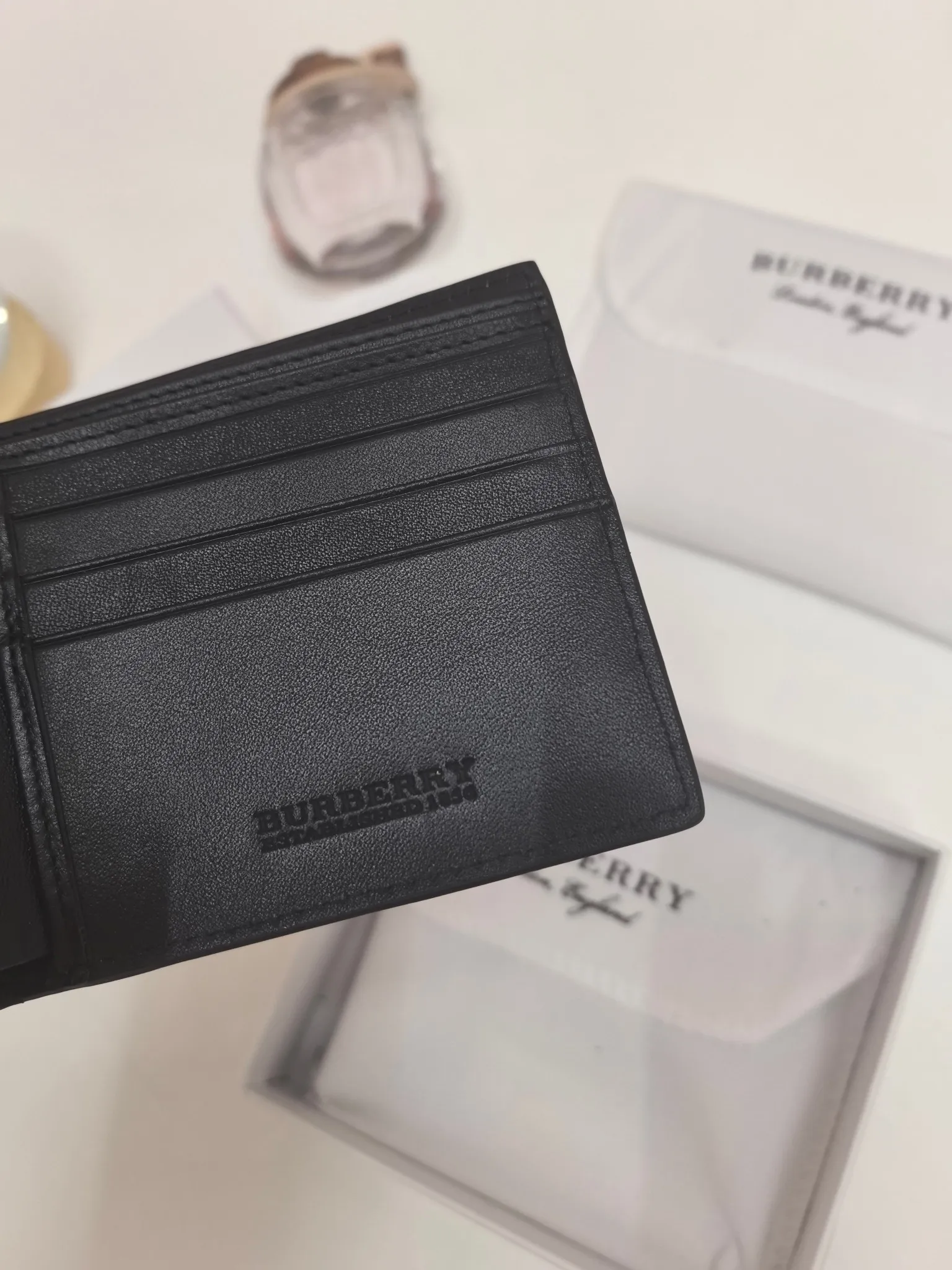 All categories Burberry wallet (Burberry) Burberry 527-1
