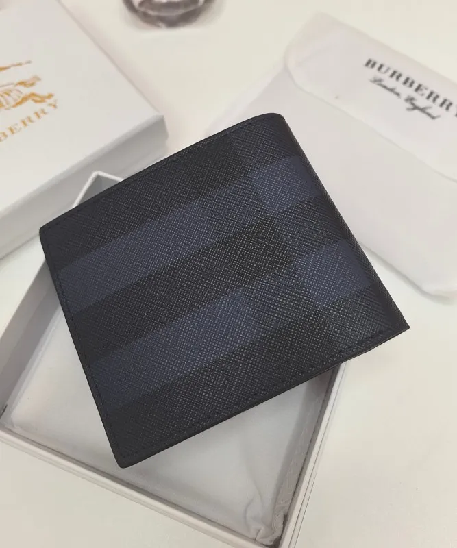 All categories Burberry wallet (Burberry) Burberry 527-1
