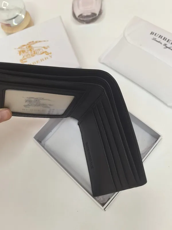 All categories Burberry wallet (Burberry) Burberry 527-1
