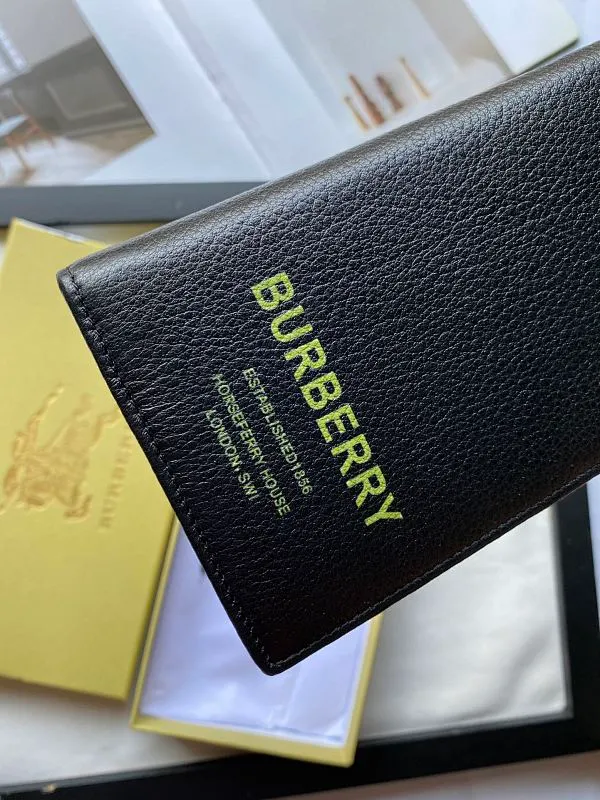 All categories Burberry wallet (Burberry) Burberry 616