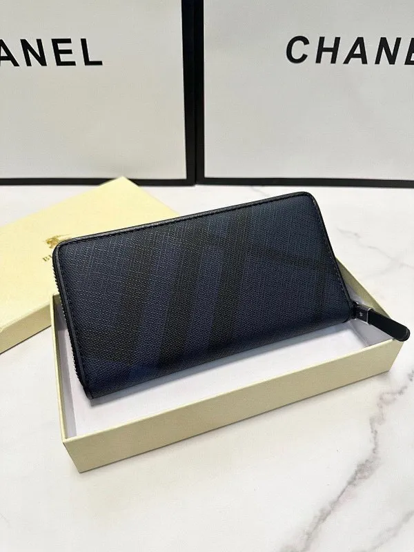 All categories Burberry wallet (Burberry) Burberry 2010