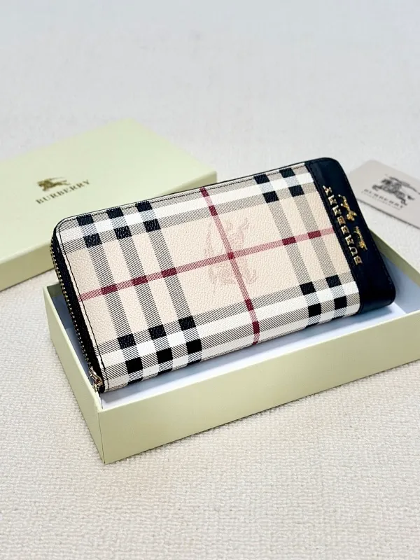 All categories Burberry wallet (Burberry) Burberry 2010