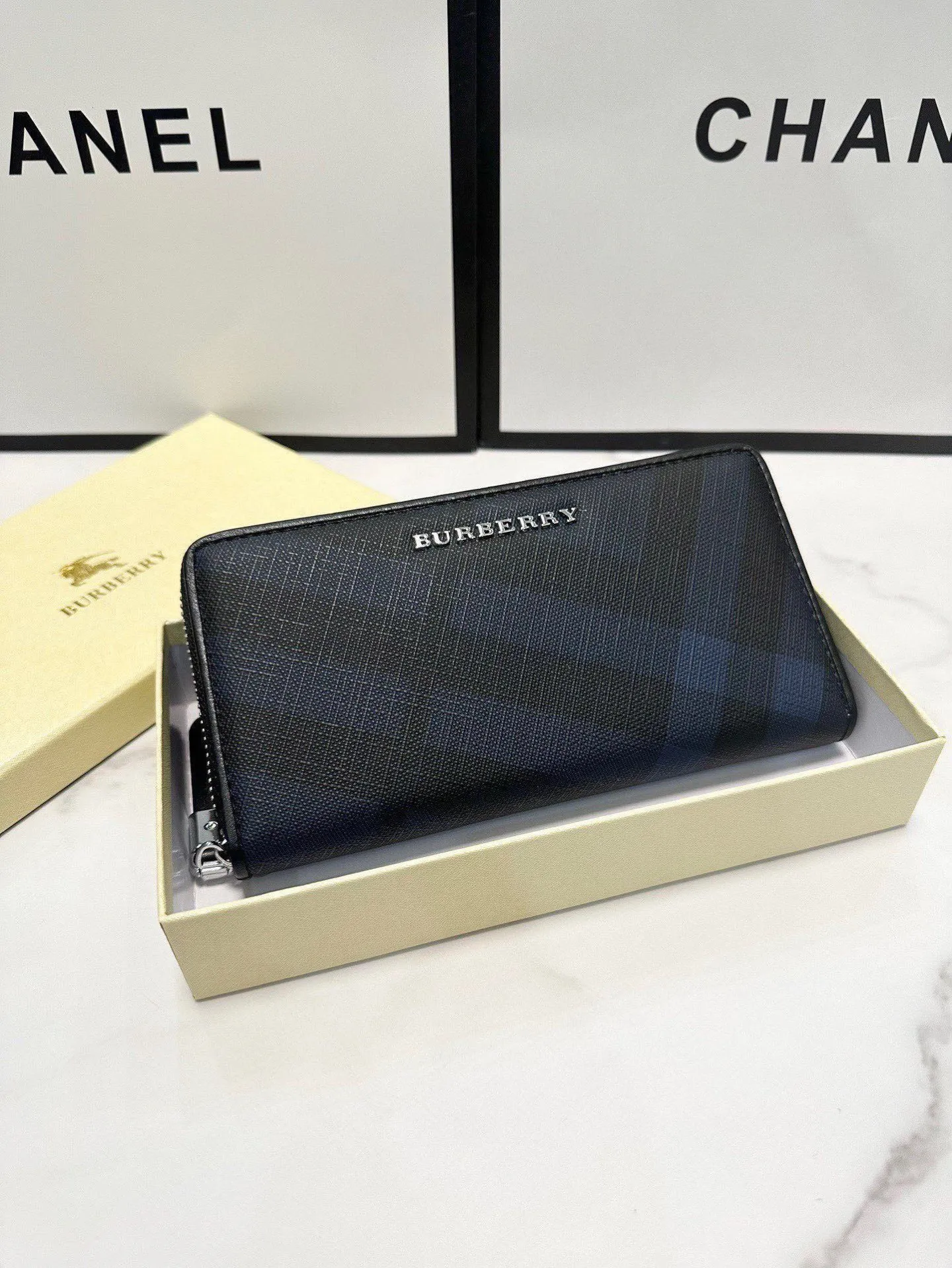 All categories Burberry wallet (Burberry) Burberry 2010