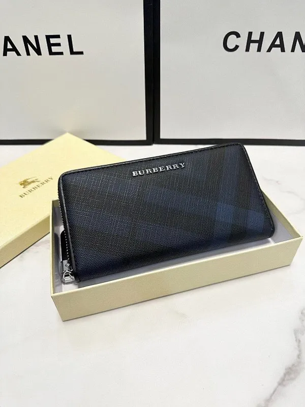 All categories Burberry wallet (Burberry) Burberry 2010