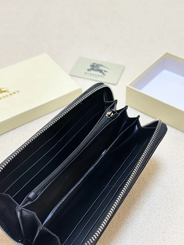 All categories Burberry wallet (Burberry) Burberry 2010