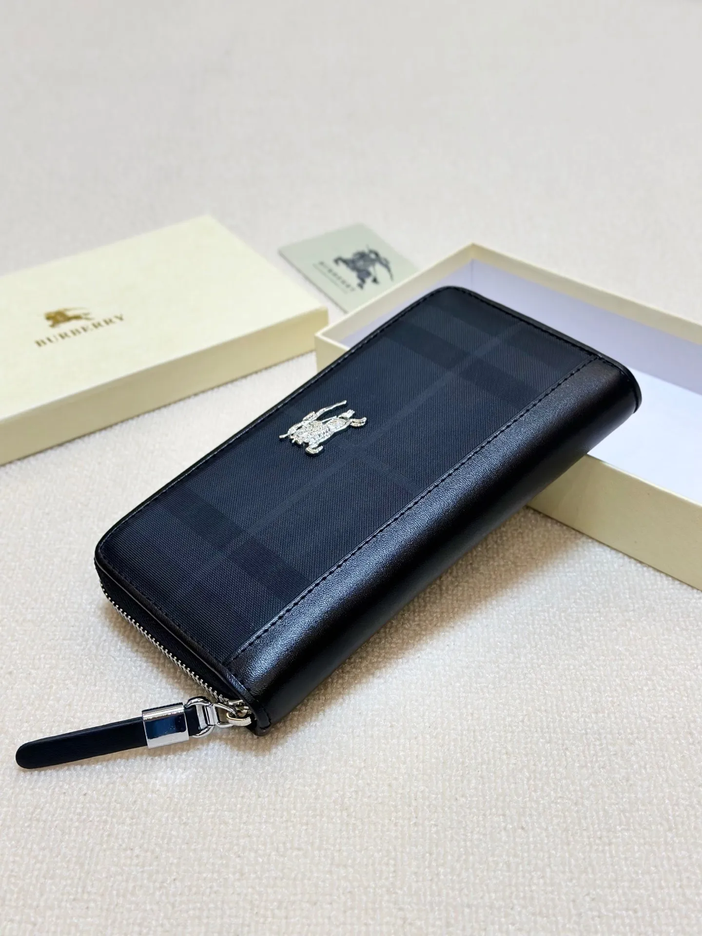 All categories Burberry wallet (Burberry) Burberry 2010
